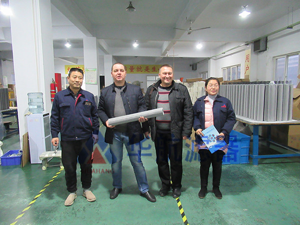 華航濾清器歡迎俄羅斯客戶前來(lái)參觀考察